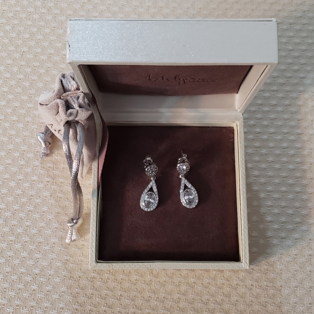 Ashlynn Avenue – Symphony Harper 18K WGP